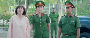 Black Medicine Episode 1: Huynh Anh's Character Tuan Confronts a Haunting Past - image 14