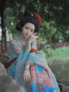 YiTuYu Art Language Vol.4973: Lin Lang and the Art of Sophistication - image 31