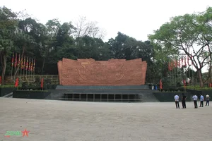 Honoring the Legacy: A Journey to the Foot of Nghia Linh Mountain - image 6