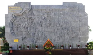 Honoring the Legacy: A Journey to the Foot of Nghia Linh Mountain - image 1