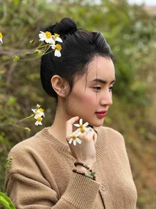 Angela Phuong Trinh’s Controversial Statements and the Surprising Reaction from Her Sister - image 5