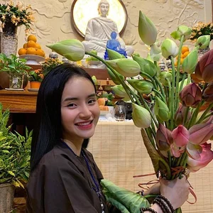 Angela Phuong Trinh’s Controversial Statements and the Surprising Reaction from Her Sister - image 2