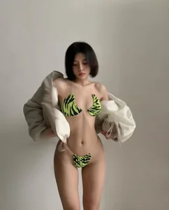 Summer Vibes: Hot Girl Do Thao My (mypinkmy) Sets Trends in Latest Bikini Collection - image 4
