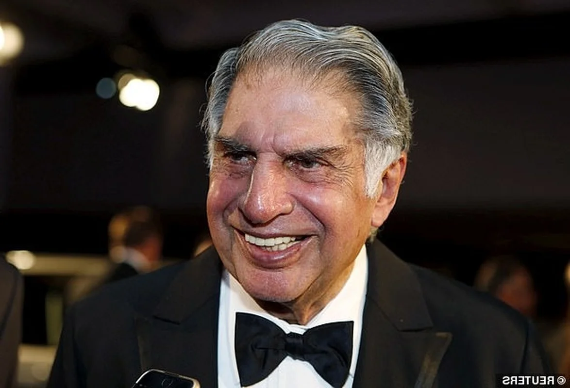 Billionaire Leaves Bulk of Fortune to Long-Time Housekeeper