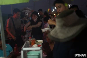 Exploring Ho Chi Minh City’s Unique Rural Food Market: A Cultural Phenomenon in the Fields - image 7