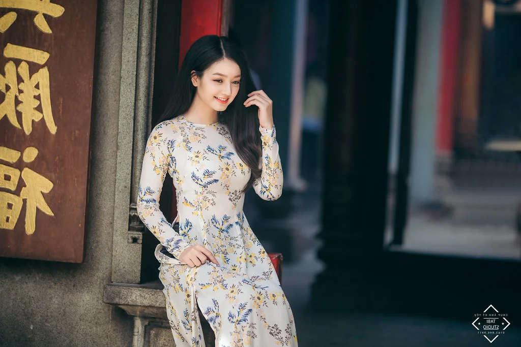 The Pure Elegance of the White Ao Dai: A Tribute to Vietnamese Student Tradition
