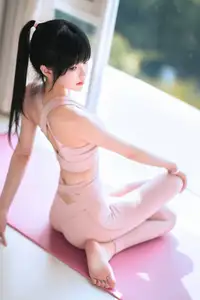 Coser Cherry Meow: Ethereal Beauty in Pink Yoga Attire - image 9