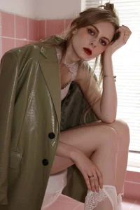 YiTuYu Art Language Vol.9466: Exclusive Portrait Collection of Xin Le - image 2