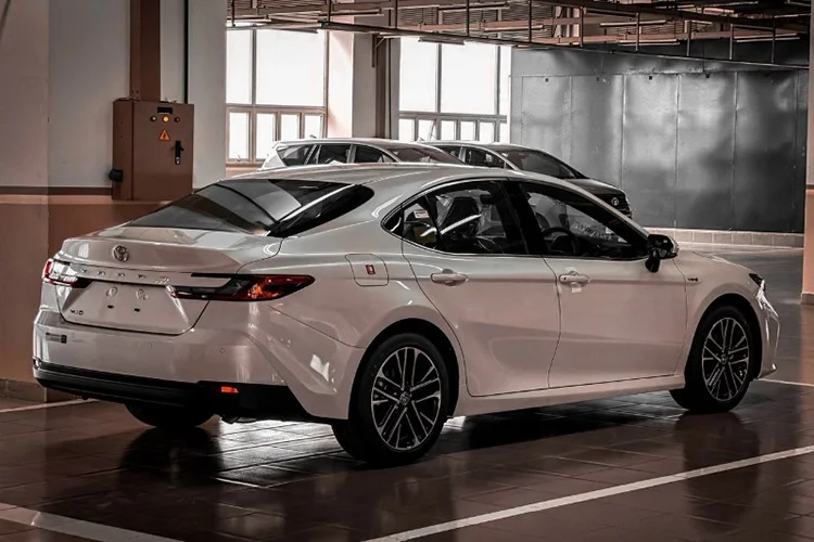 Toyota Corolla Cross Dominates the Hybrid SUV Market in May 2025